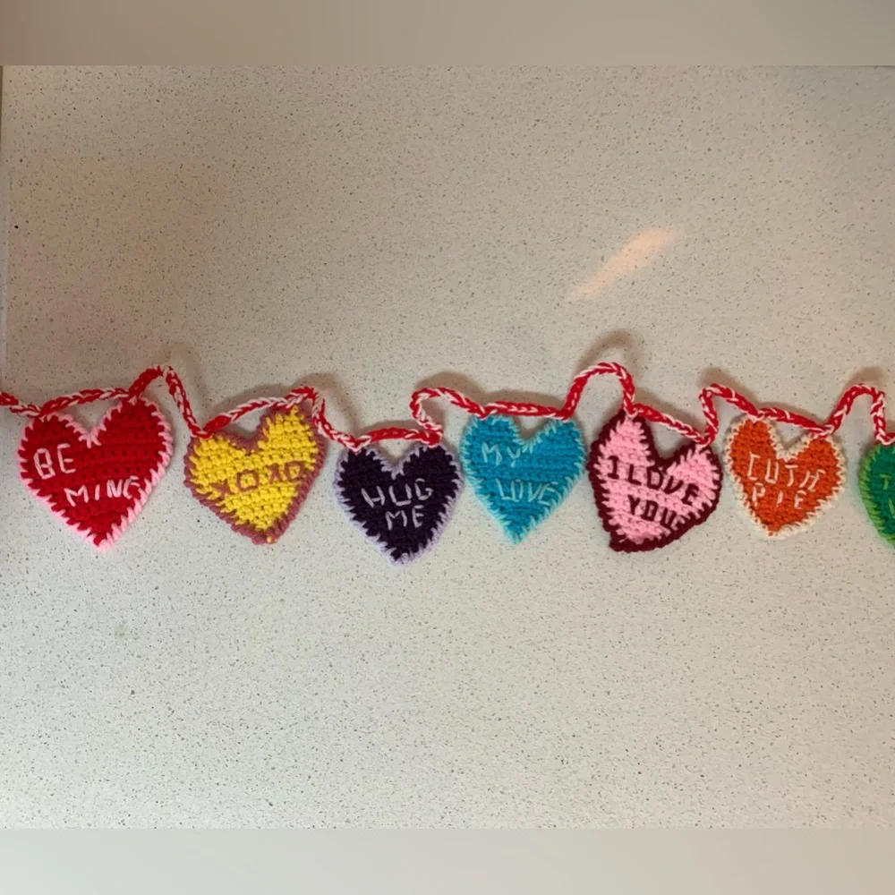 Valentines Hearts Conversation Garland New Handmade Crochet